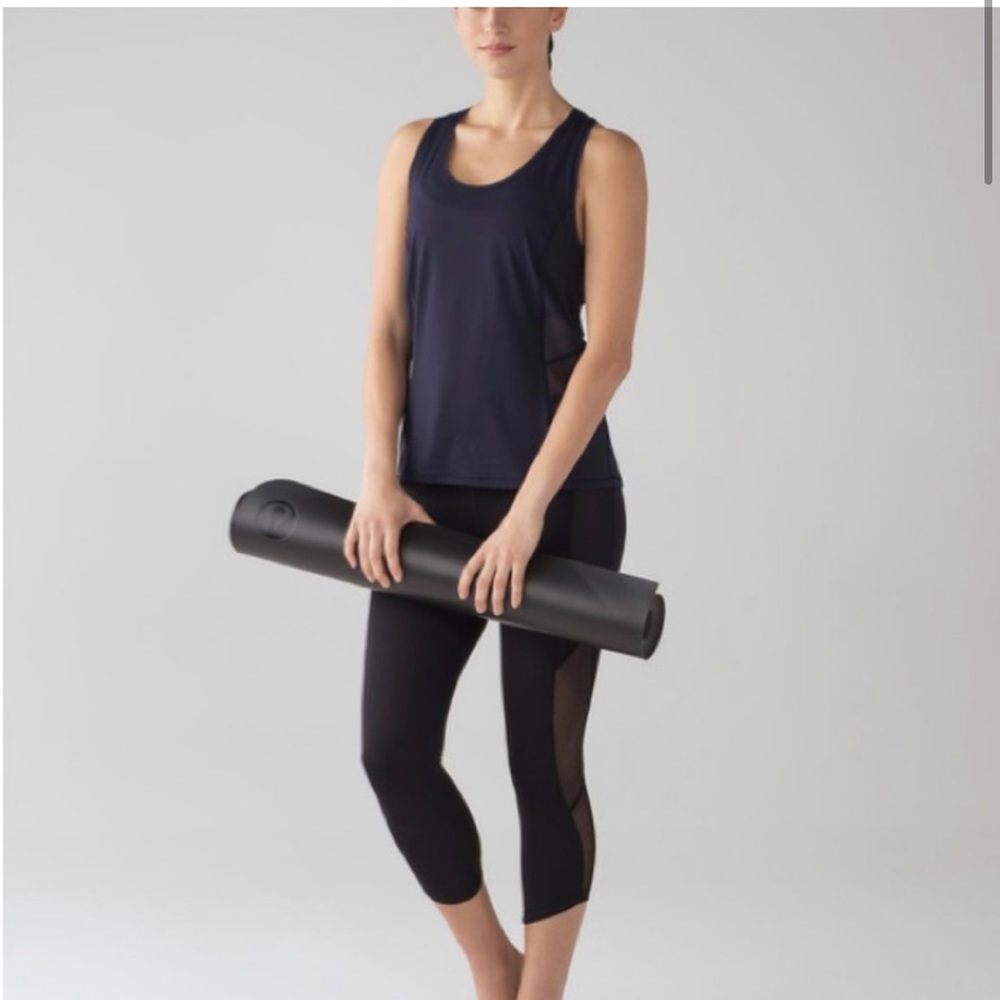 Lululemon Embodiment Tank Navy Blue Sheer Sides Size 4/6 D4